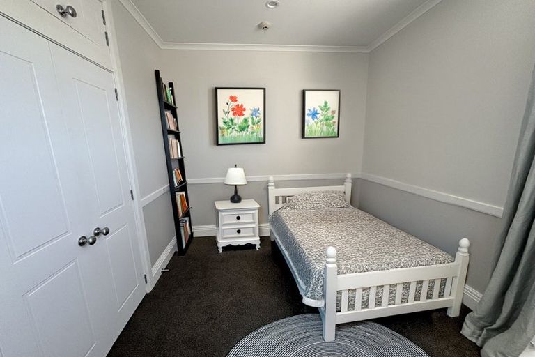 Photo of property in 1 Bidwill Street, Mount Cook, Wellington, 6021