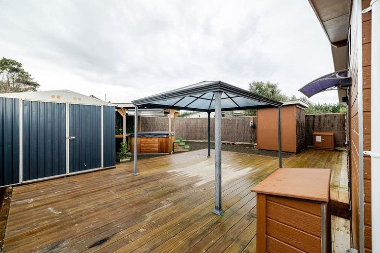 Photo of property in 71 Punga Street, Tangimoana, 4822