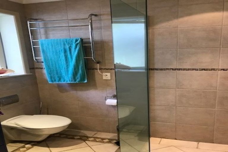 Photo of property in 48 Pah Road, Cockle Bay, Auckland, 2014