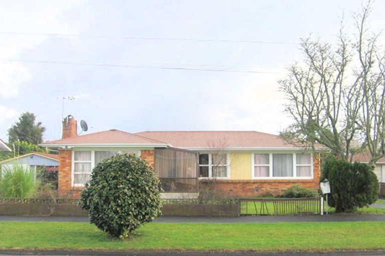 Photo of property in 86 Mount View Road, Melville, Hamilton, 3206