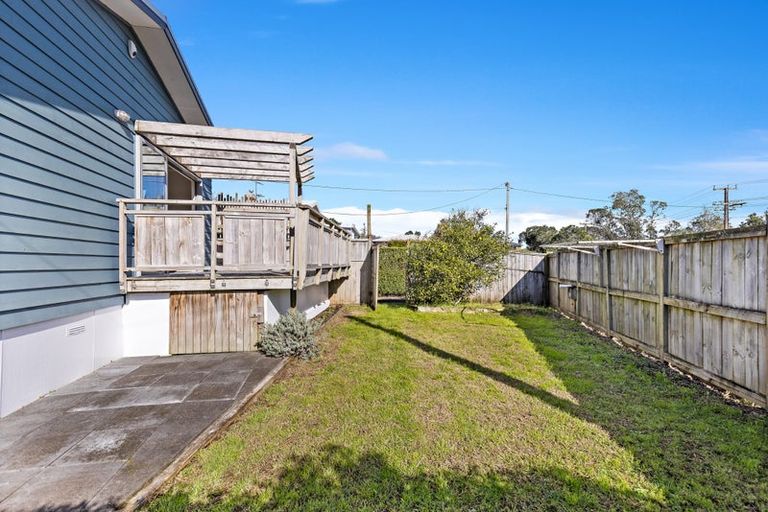 Photo of property in 3 Gazelle Avenue, Beach Haven, Auckland, 0626