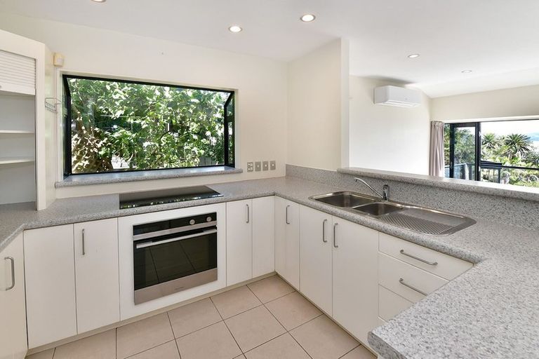 Photo of property in 17a Duncansby Road, Stanmore Bay, Whangaparaoa, 0932