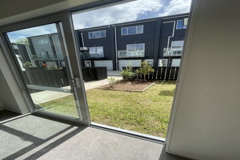 Photo of property in 11/3 Matuhi Rise, Henderson, Auckland, 0612