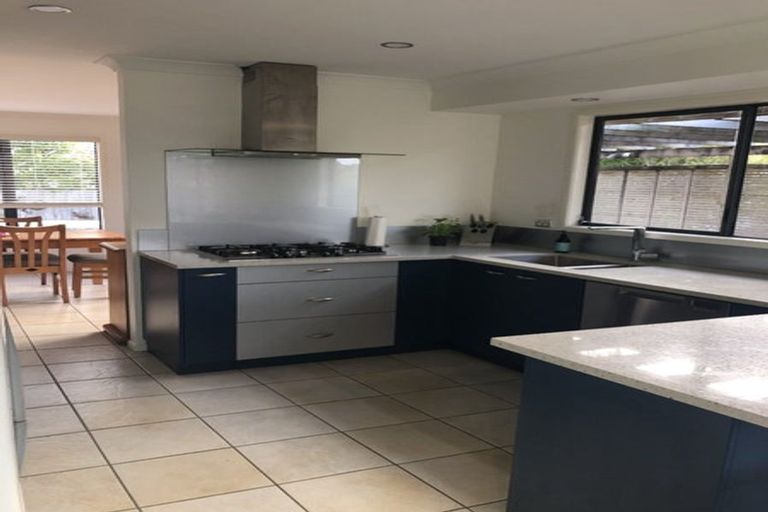 Photo of property in 79 Mt Lebanon Crescent, The Gardens, Auckland, 2105