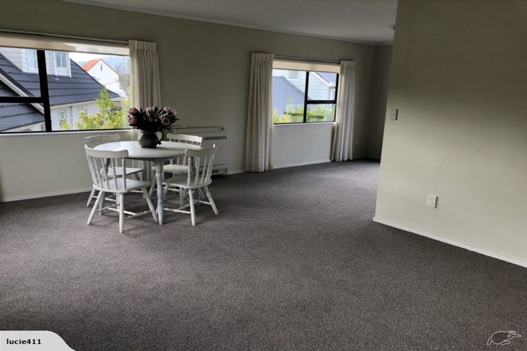 Photo of property in 104 Tutere Street, Waikanae Beach, Waikanae, 5036