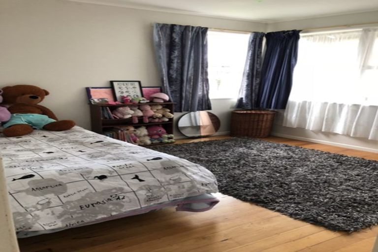 Photo of property in 39a Harrington Road, Henderson, Auckland, 0610