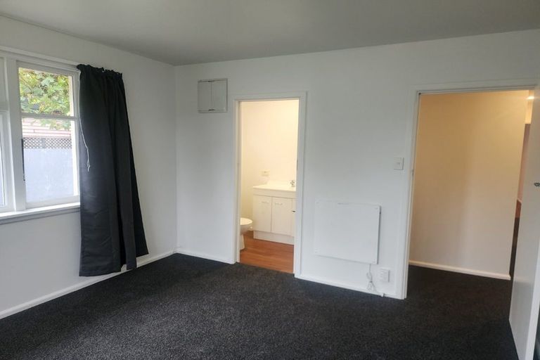 Photo of property in 32 Strowan Road, Strowan, Christchurch, 8052