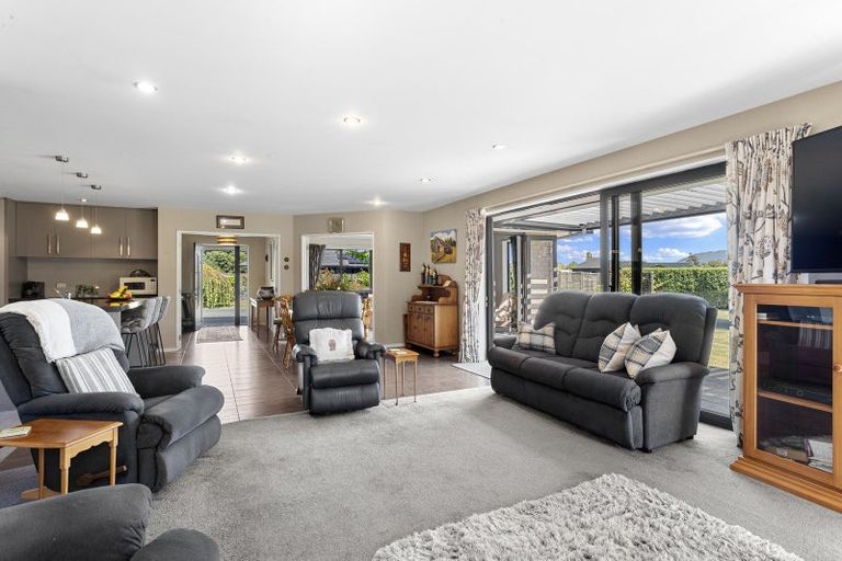 Photo of property in 11 Crawford Close, Amberley, 7410