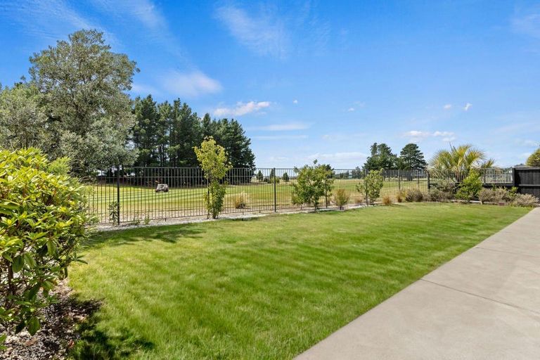 Photo of property in 512 Bower Avenue, Parklands, Christchurch, 8083