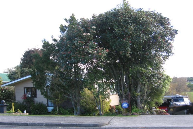 Photo of property in 48 Greenacres Drive, Kawakawa, 0210