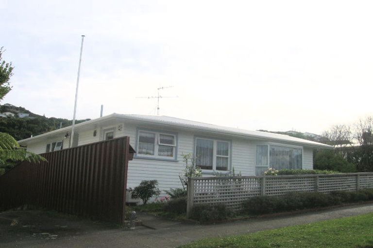 Photo of property in 12 Holly Grove, Maungaraki, Lower Hutt, 5010