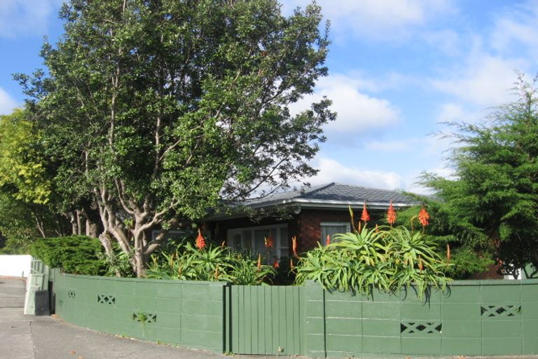 Photo of property in 128 Woburn Road, Woburn, Lower Hutt, 5010