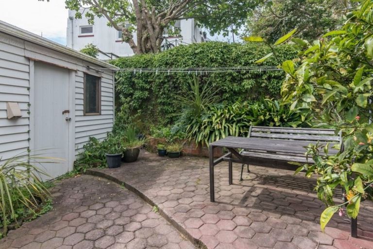 Photo of property in 97 Elizabeth Street, Mount Victoria, Wellington, 6011
