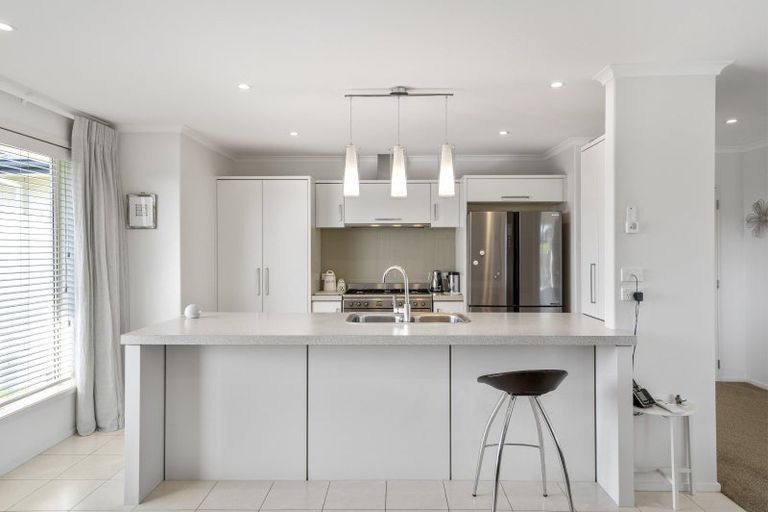 Photo of property in 44 Contour Avenue, Pyes Pa, Tauranga, 3112