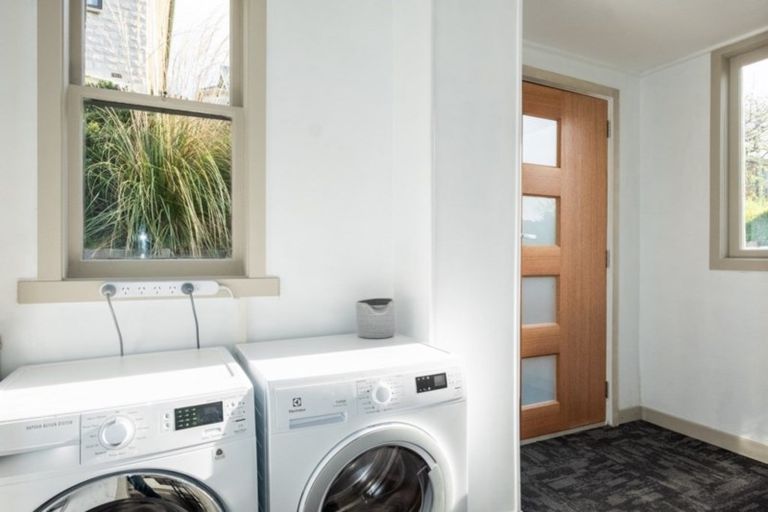 Photo of property in 4 Wakatipu Street, Ravensbourne, Dunedin, 9022