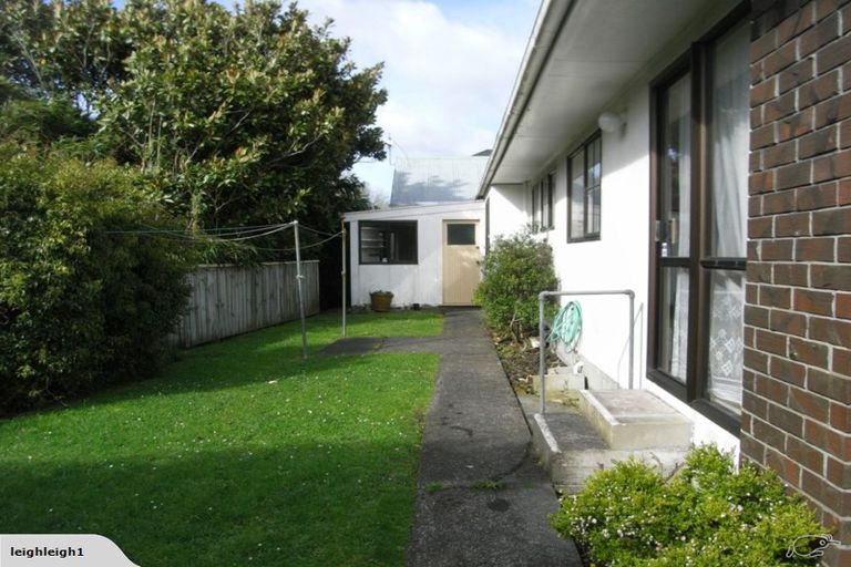 Photo of property in 30a Oxford Street, Tawa, Wellington, 5028