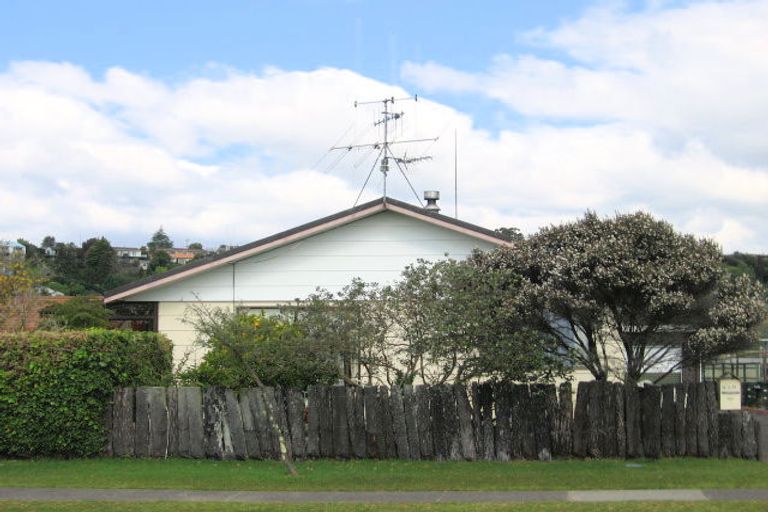 Photo of property in 420 Ngatai Road, Bellevue, Tauranga, 3110