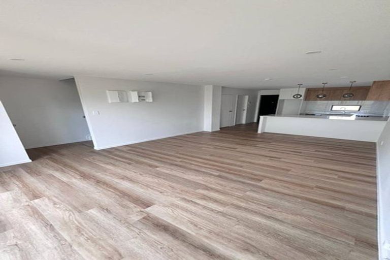 Photo of property in 2/13 Cheviot Street, Mangere East, Auckland, 2024