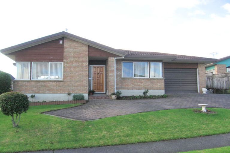 Photo of property in 1/18 Steeple Rise, Pakuranga, Auckland, 2010