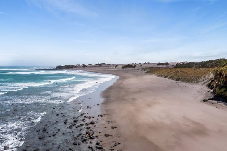 Photo of property in 284 Tai Road, Opunake, 4681