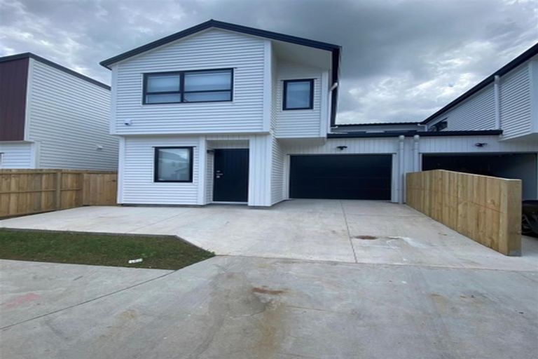 Photo of property in 9 Kairakau Street, Takanini, 2110