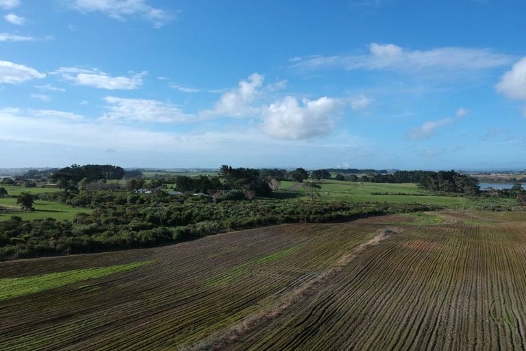 Photo of property in 41 Wharf Road, Clarks Beach, Pukekohe, 2679