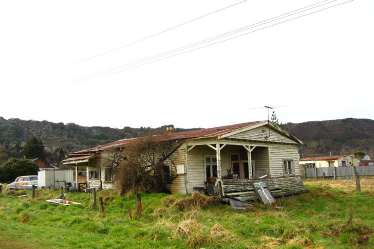 Photo of property in 3 Caples Street, Reefton, 7830
