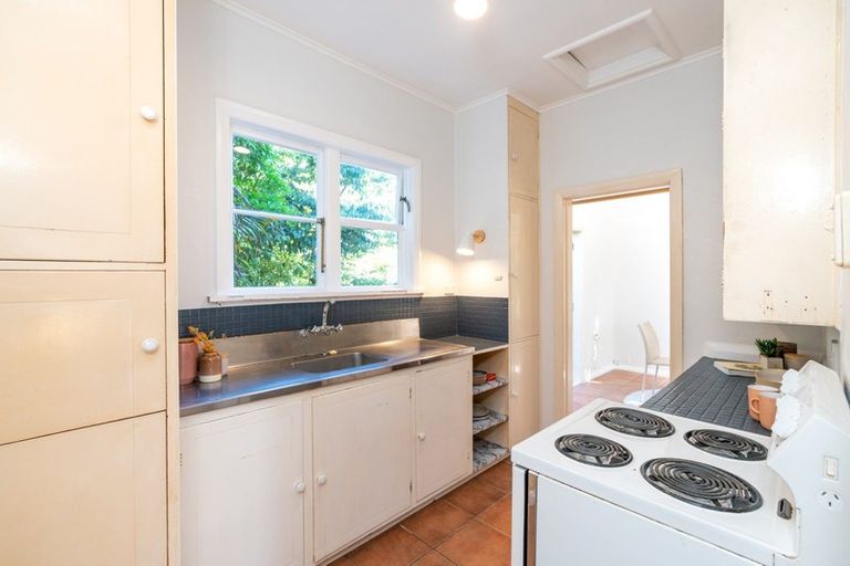 Photo of property in 99 Monorgan Road, Strathmore Park, Wellington, 6022