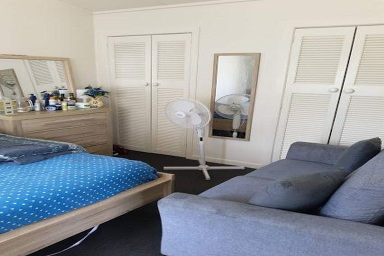 Photo of property in 37a Paramu Avenue, Birkdale, Auckland, 0626