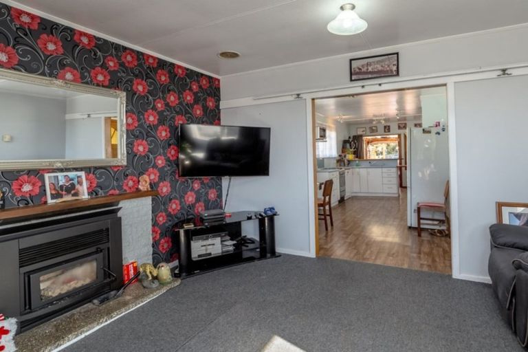Photo of property in 11 Madden Place, Solway, Masterton, 5810