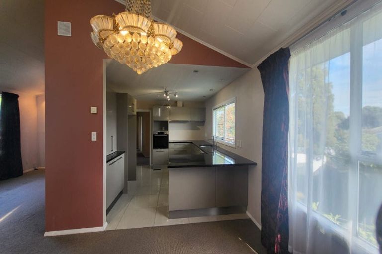 Photo of property in 23 Gothic Place, Ilam, Christchurch, 8041