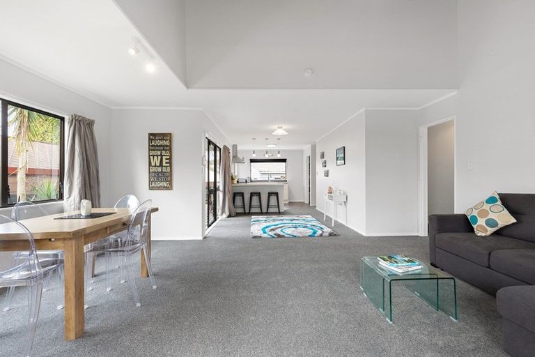 Photo of property in 12 Houhere Place, Pukete, Hamilton, 3200