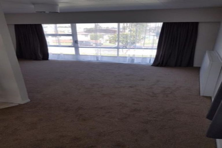 Photo of property in 20 Ferguson Street, Manurewa East, Auckland, 2102