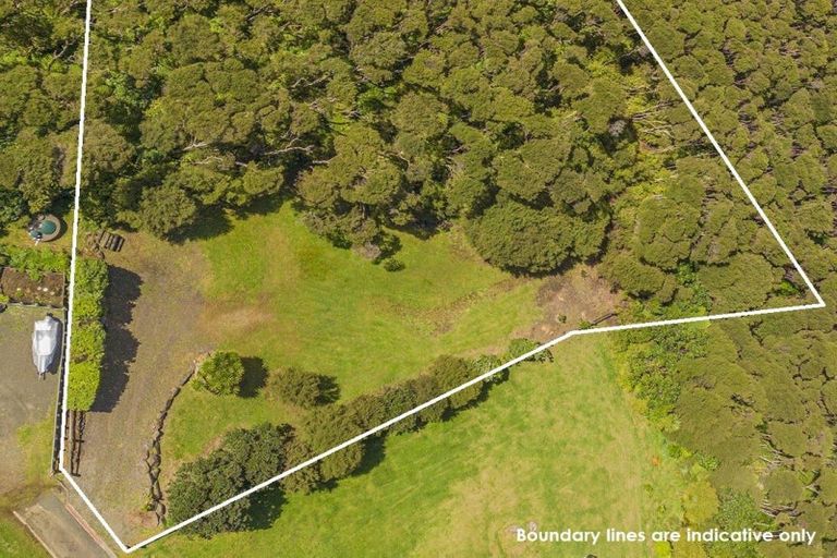 Photo of property in 7 Tironui Place, Whitianga, 3510