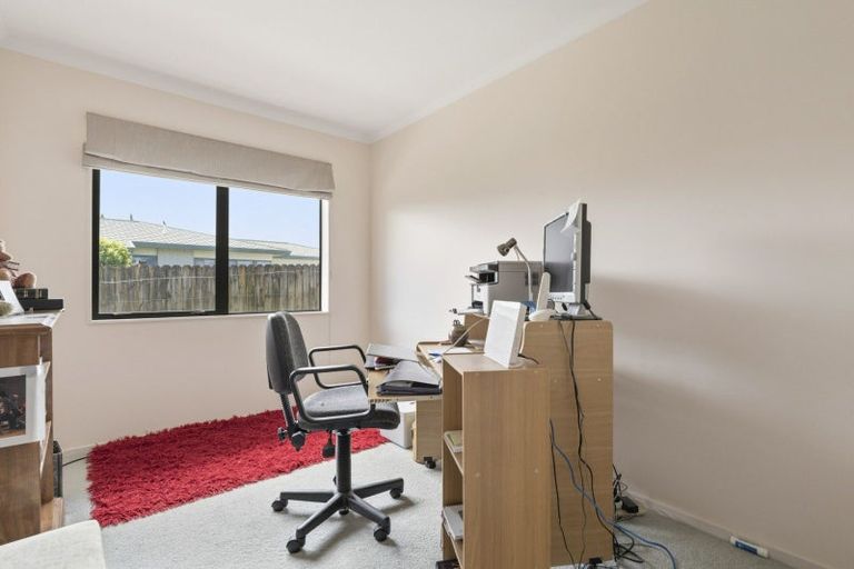 Photo of property in 7 Burnt Oak Drive, Pyes Pa, Tauranga, 3112