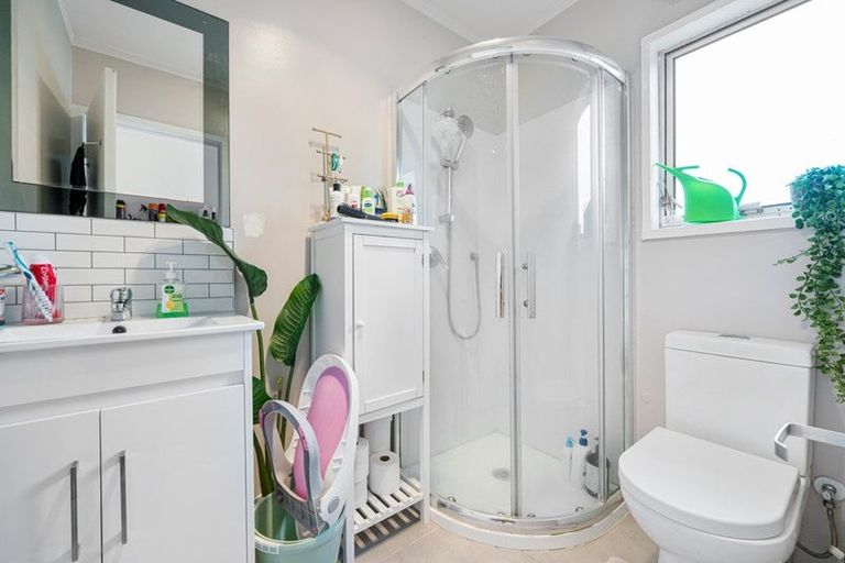 Photo of property in 3/87 Nikau Street, New Lynn, Auckland, 0600