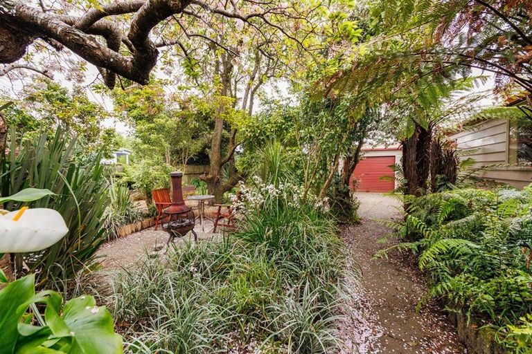 Photo of property in 9 Rosalie Terrace, Kelvin Grove, Palmerston North, 4414