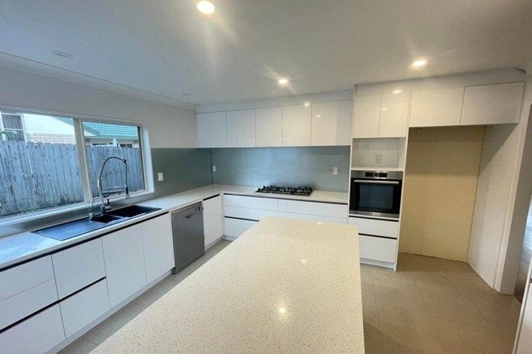 Photo of property in 24 Kilkenny Drive, Dannemora, Auckland, 2016