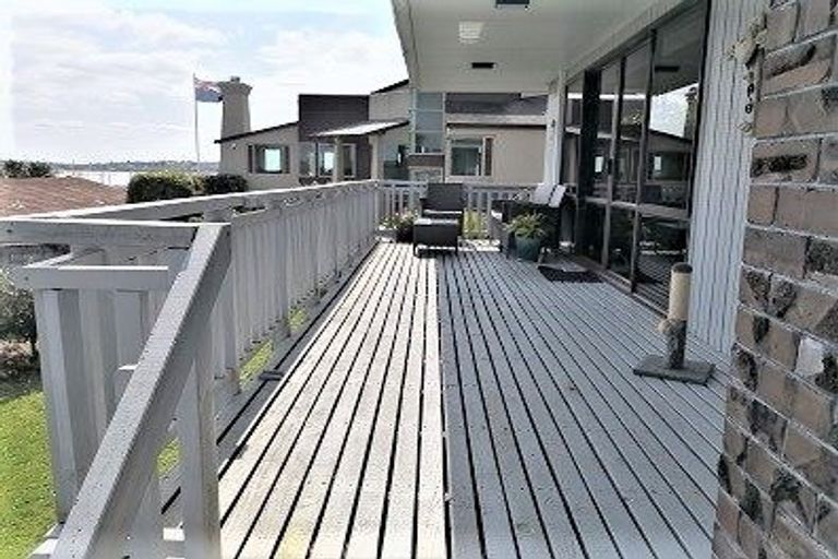 Photo of property in 91 Takutai Avenue, Half Moon Bay, Auckland, 2012