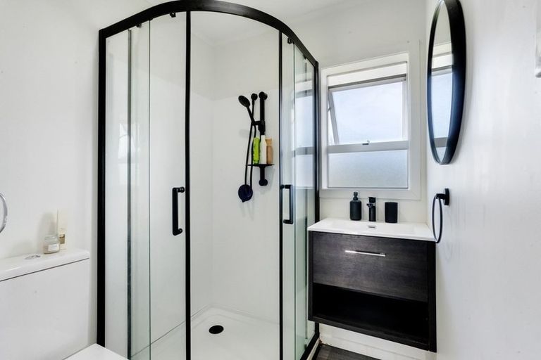 Photo of property in 51 Velvet Crescent, Otara, Auckland, 2023