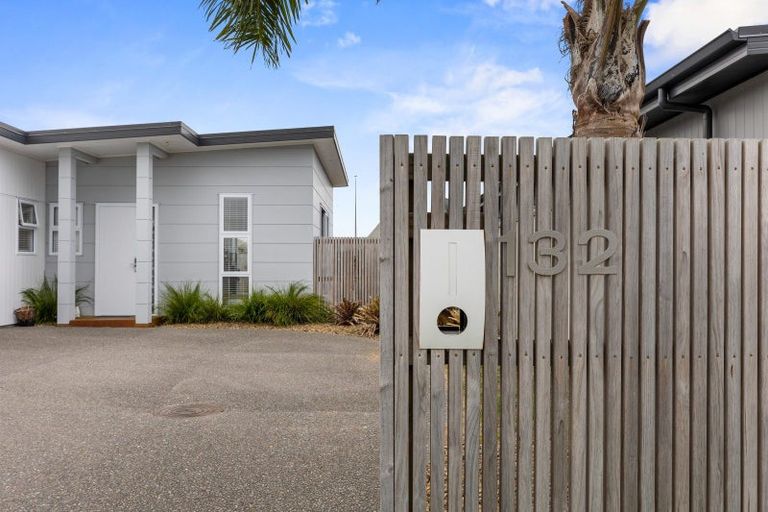 Photo of property in 132 Coast Boulevard, Papamoa Beach, Papamoa, 3118