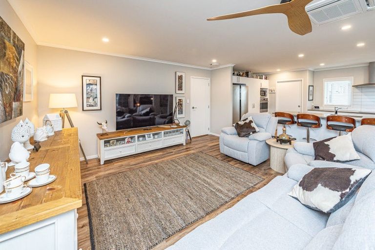 Photo of property in 34 Tirimoana Place, Otamatea, Whanganui, 4501