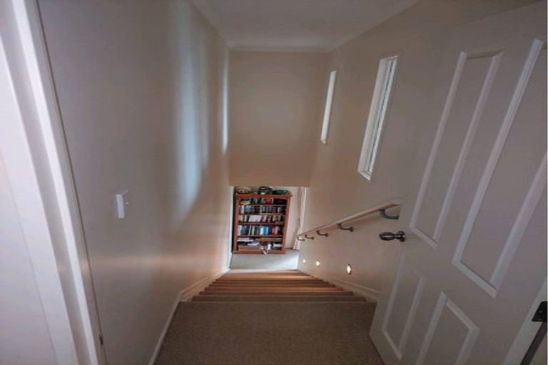 Photo of property in 54 Roberta Crescent, Orewa, 0931