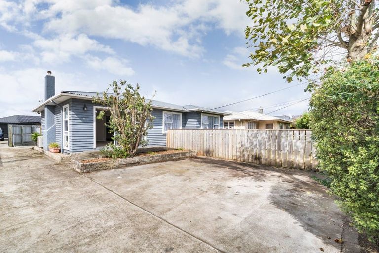 Photo of property in 43 Fairs Road, Milson, Palmerston North, 4414