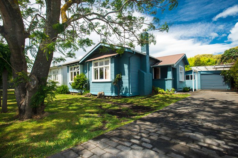 Photo of property in 210 Kahutia Street, Gisborne, 4010