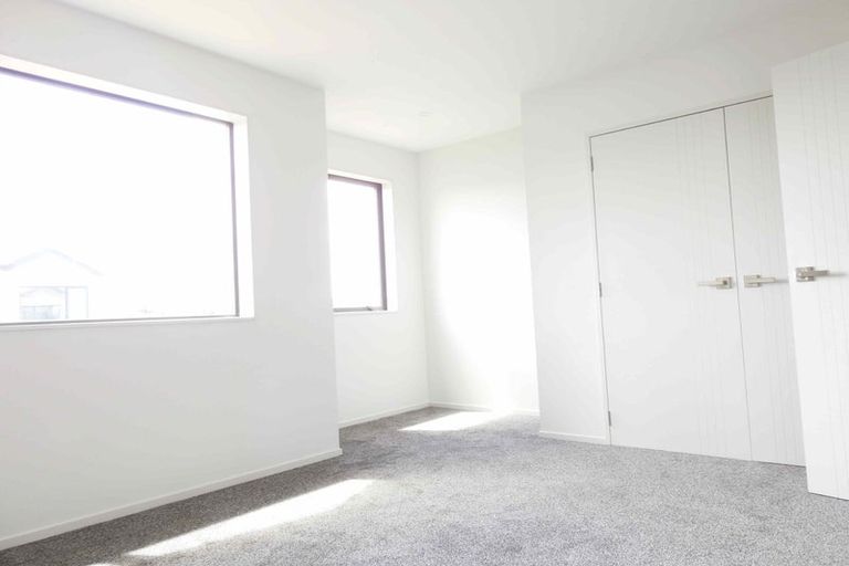 Photo of property in 1/15 Rush Place, Mangere, Auckland, 2022