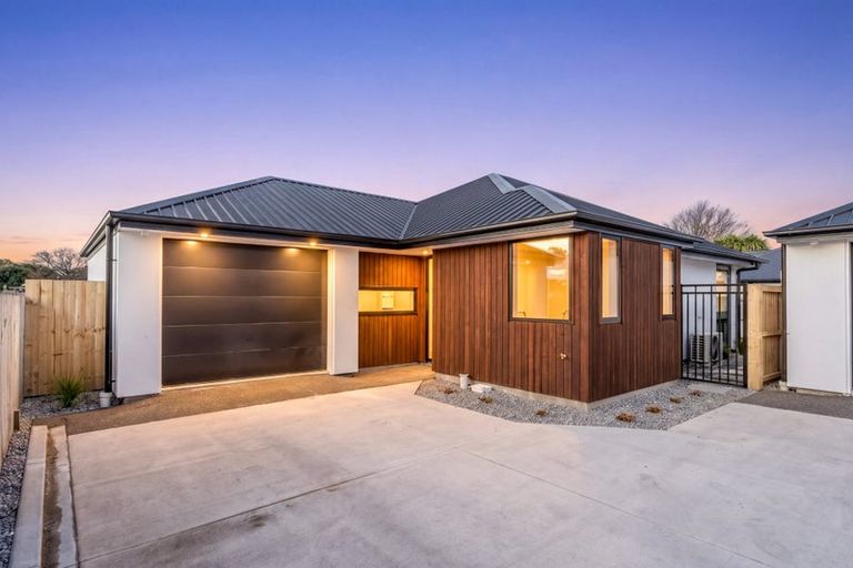Photo of property in 3/84 Mcmahon Drive, Aidanfield, Christchurch, 8025
