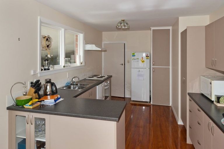 Photo of property in 203 Centaurus Road, Saint Martins, Christchurch, 8022