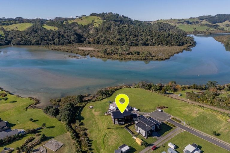 Photo of property in 17 Fred Harsant Drive, Cooks Beach, 3591