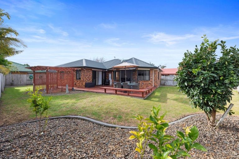 Photo of property in 5 Lamia Grove, Papamoa Beach, Papamoa, 3118